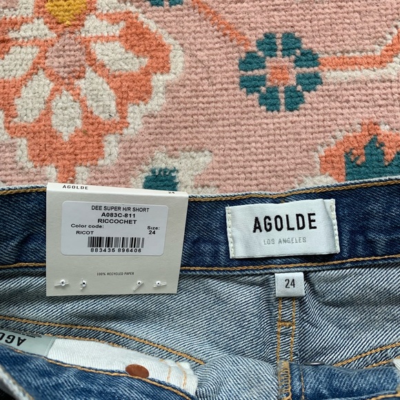 AGOLDE Dee Super High Rise Short in Ricochet - Picture 12 of 13